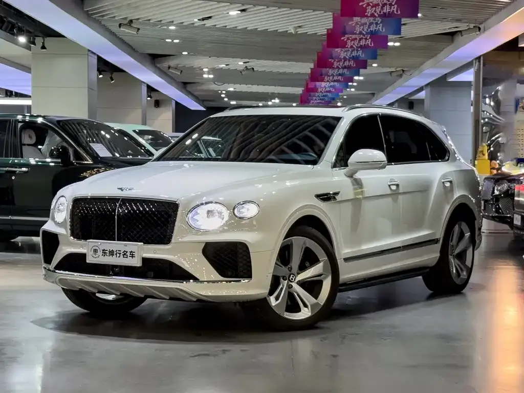 Bentley Bentayga — фото 1