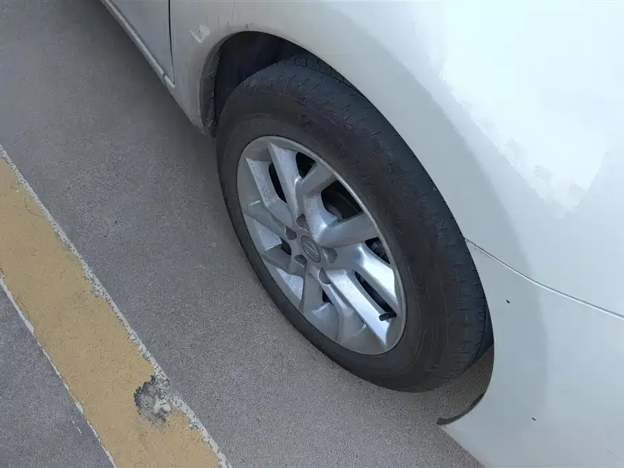 Nissan Tiida 2023 из CN, фото 9