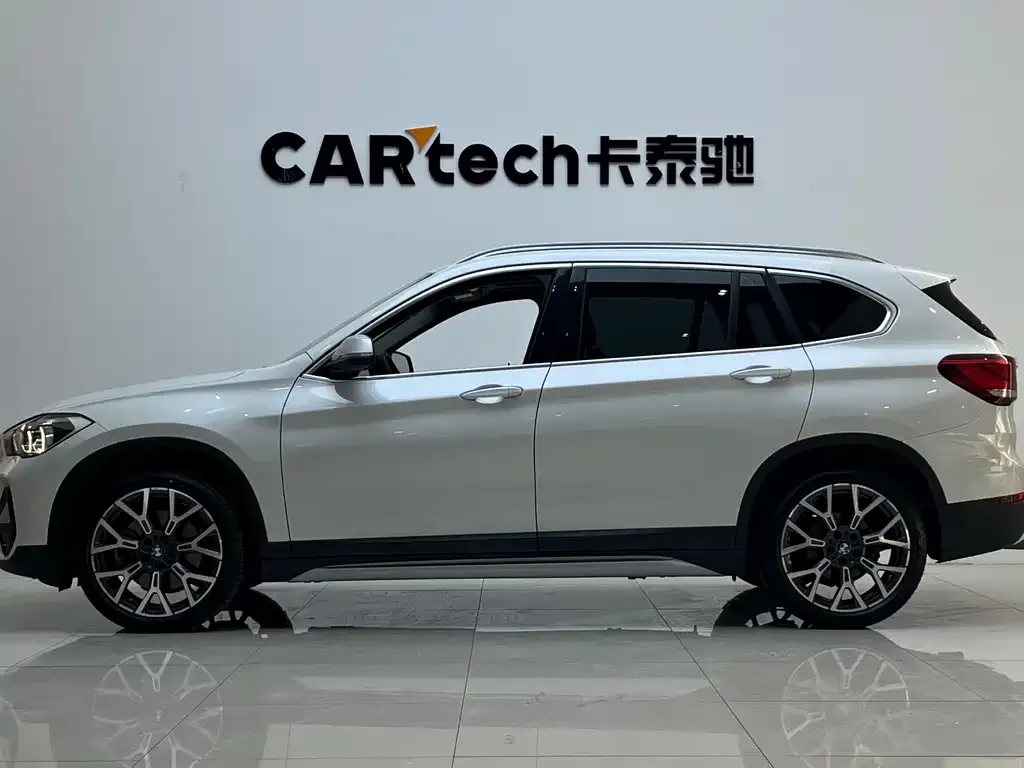 BMW X1 — фото 10