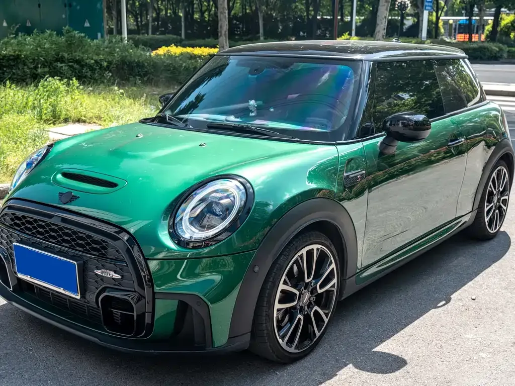MINI Cooper (3-door) — фото 1