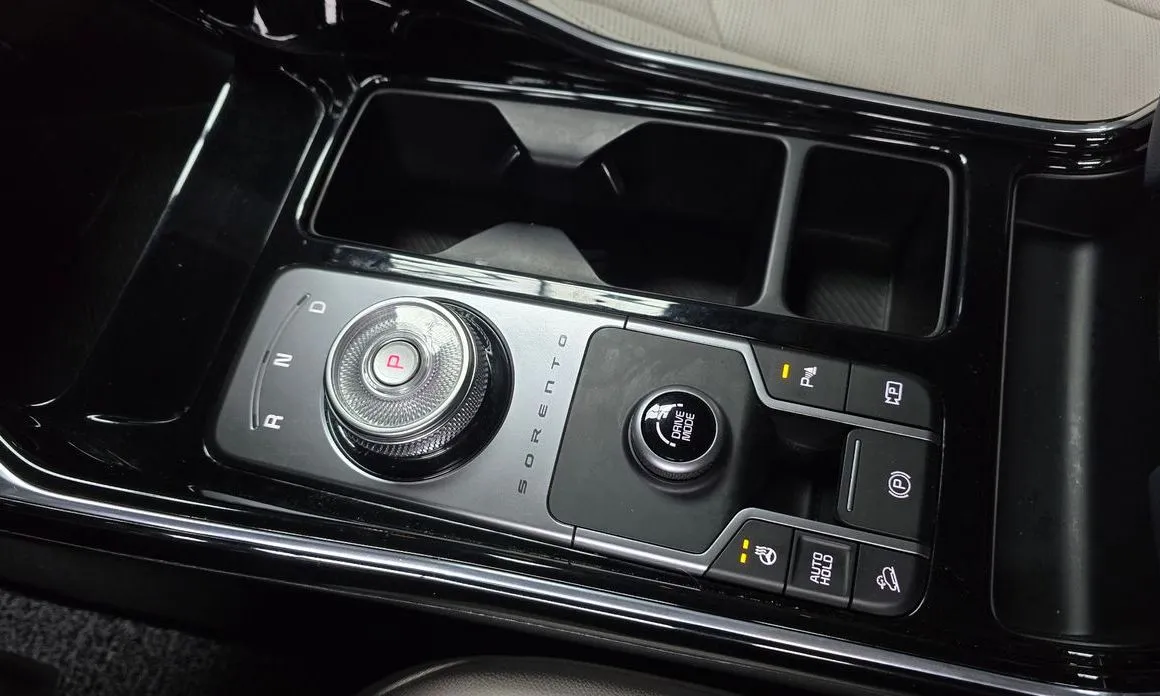 Kia Sorento — фото 10