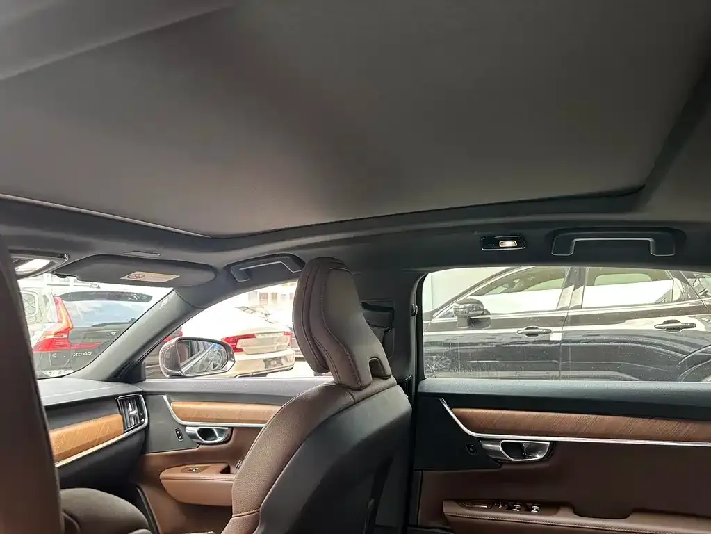 Volvo S90 — фото 4