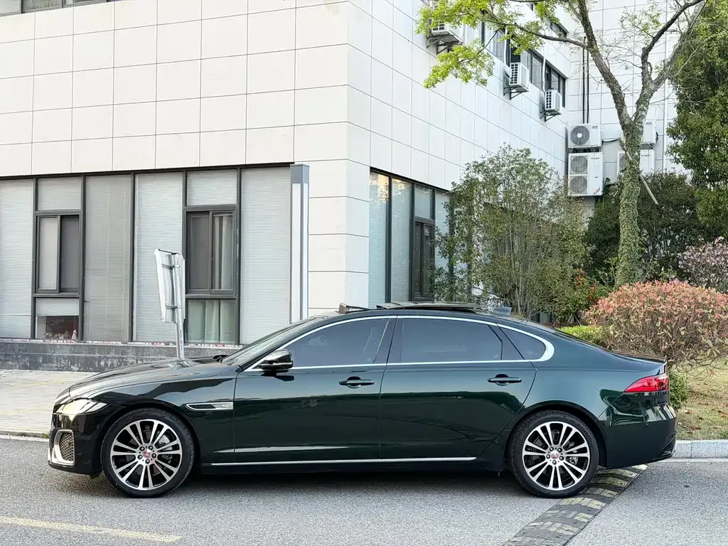 Jaguar XFL — фото 9
