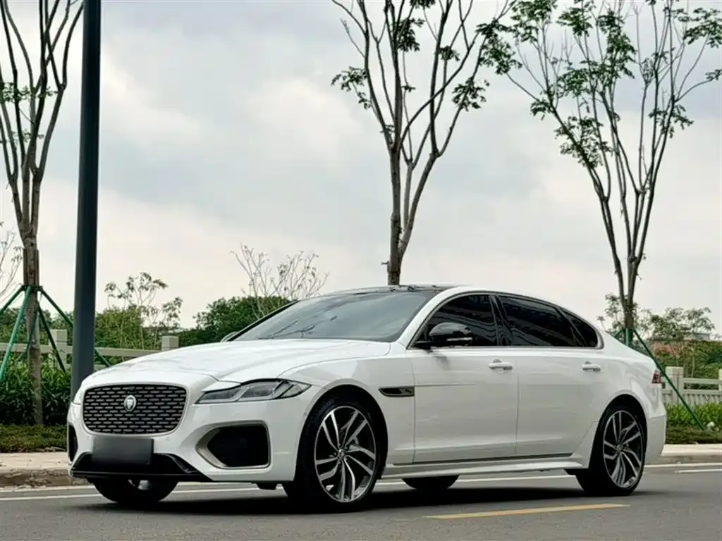 Jaguar XFL — фото 8