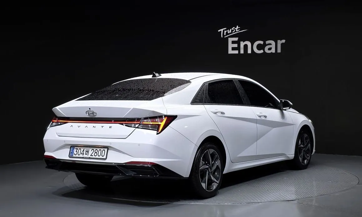 Hyundai AVANTE — фото 2
