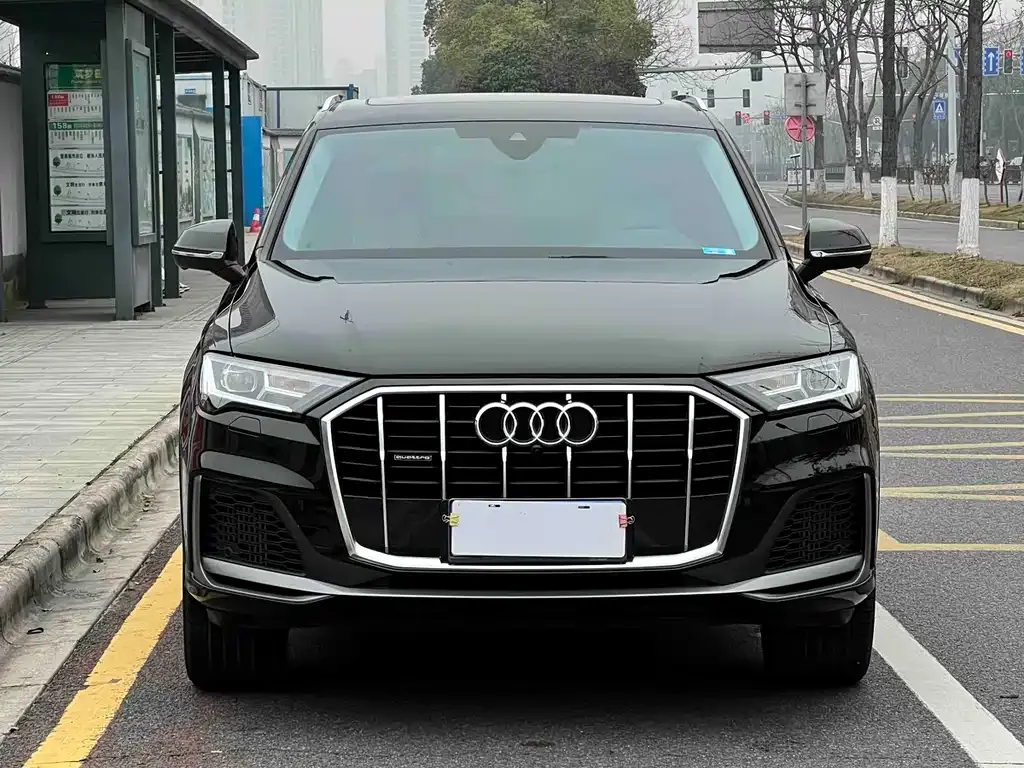 Audi Q7 — фото 4