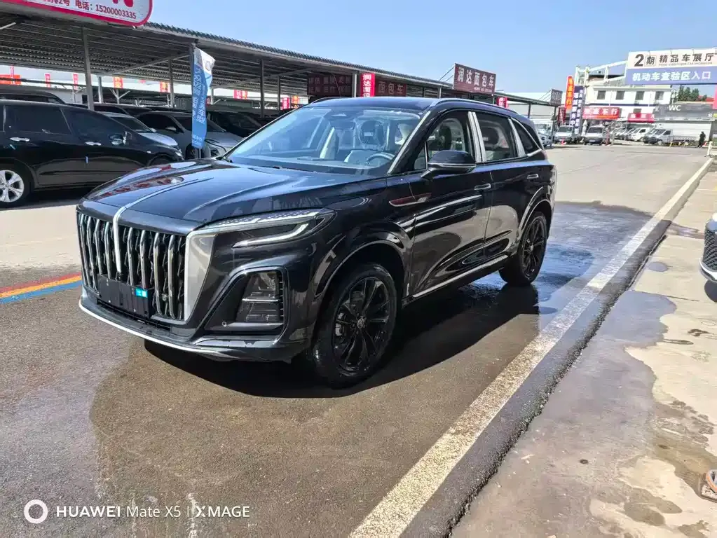 Hongqi HS3 PHEV — фото 1