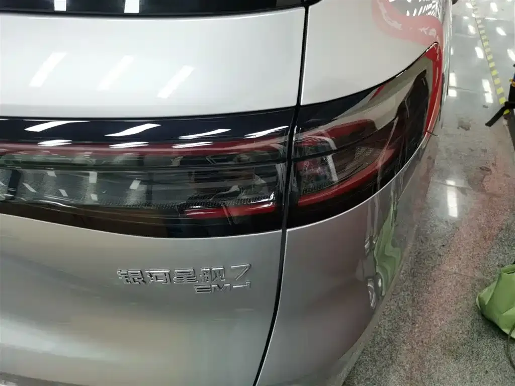 Geely Galaxy Xingjian 7 2025 из CN, фото 4