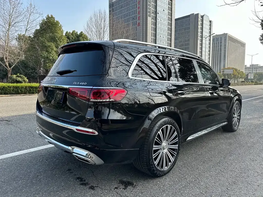 Mercedes-Benz GLS — фото 8