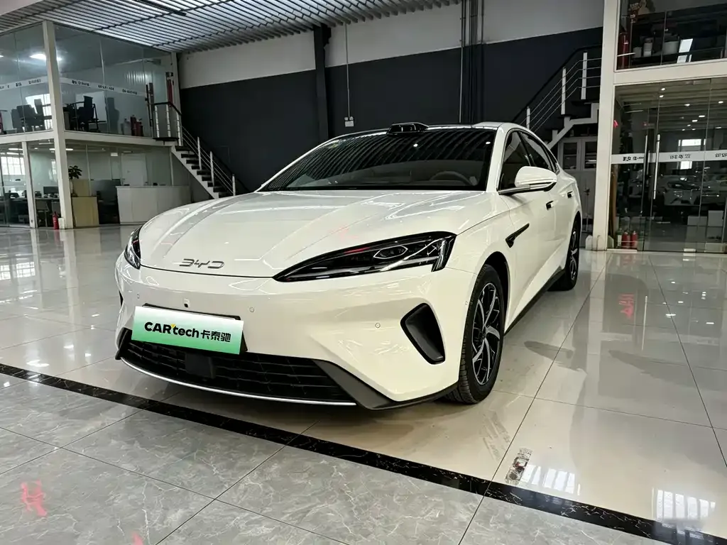 BYD Seal 07 DM-i — фото 1