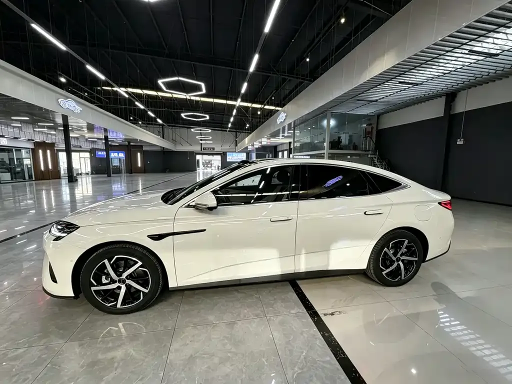 BYD Seal 07 DM-i — фото 6