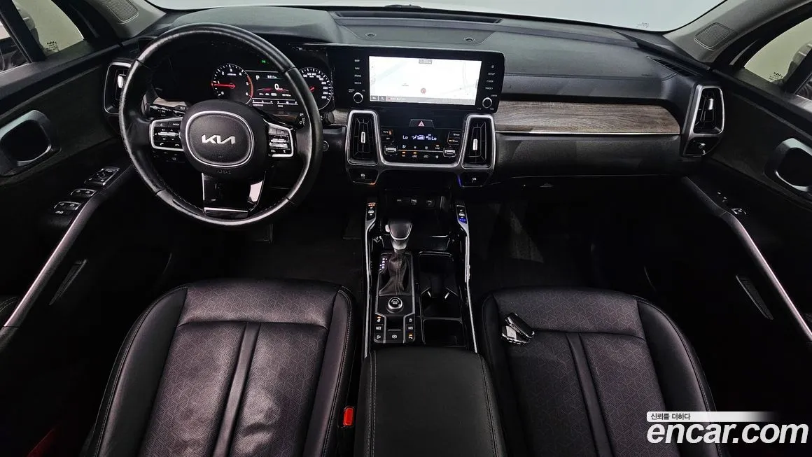 Kia Sorento — фото 5