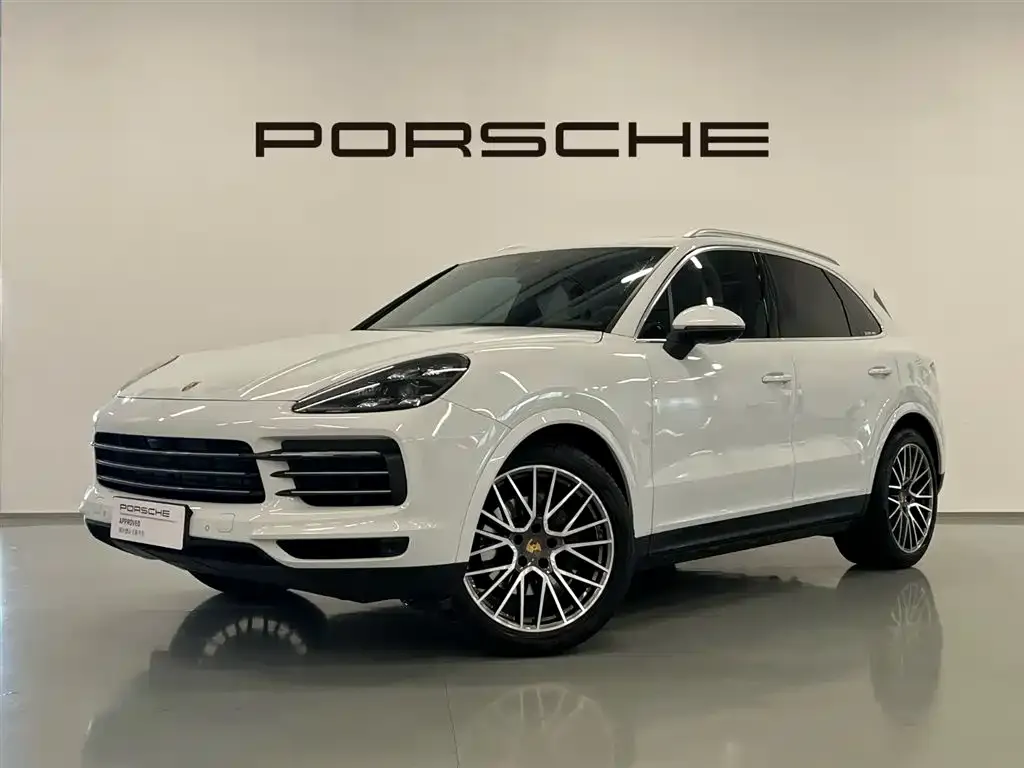 Porsche Cayenne — фото 1