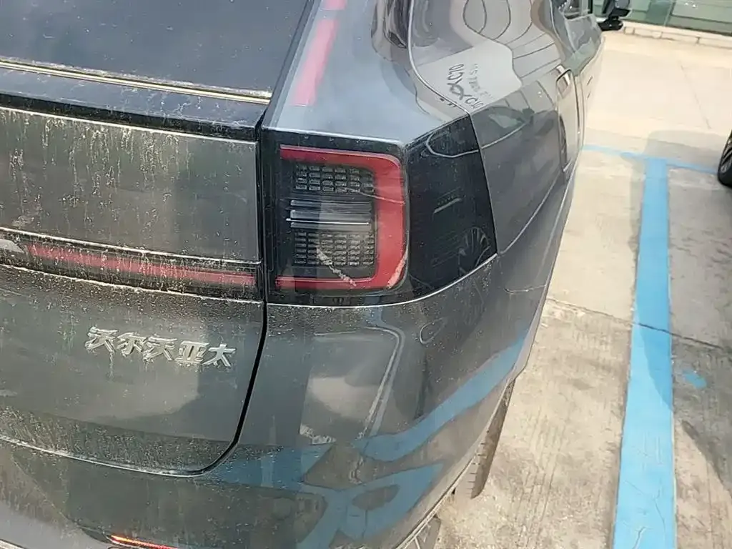 Volvo XC70 Plug-in Hybrid 2025 из CN, фото 9