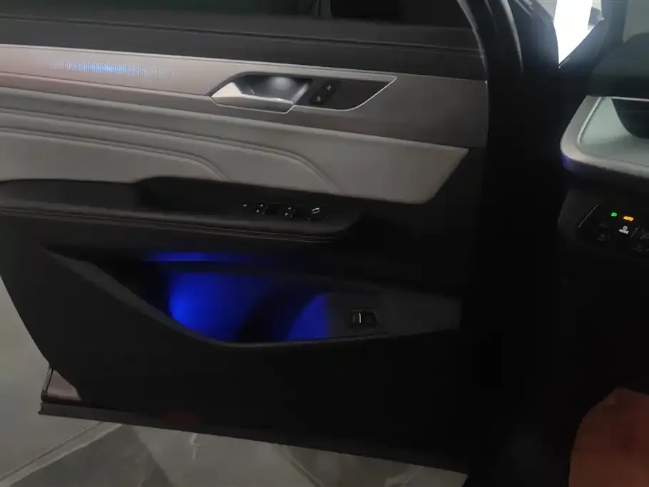 Volkswagen Tavendor 2023 из CN, фото 4