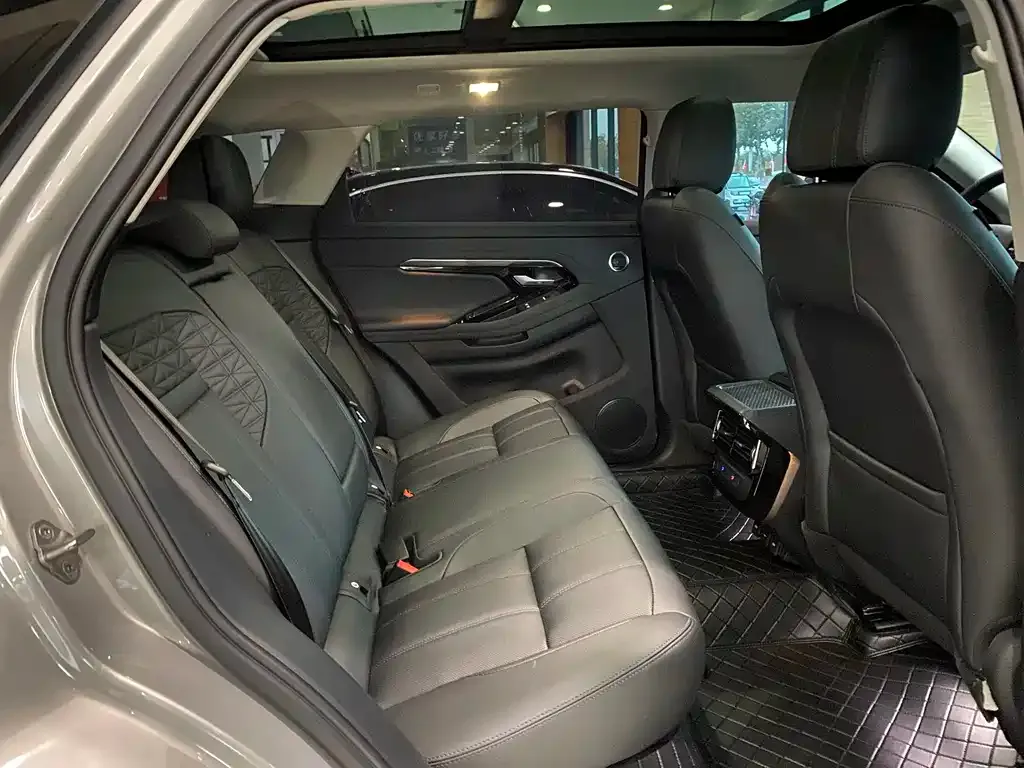 Land Rover Evoque — фото 2