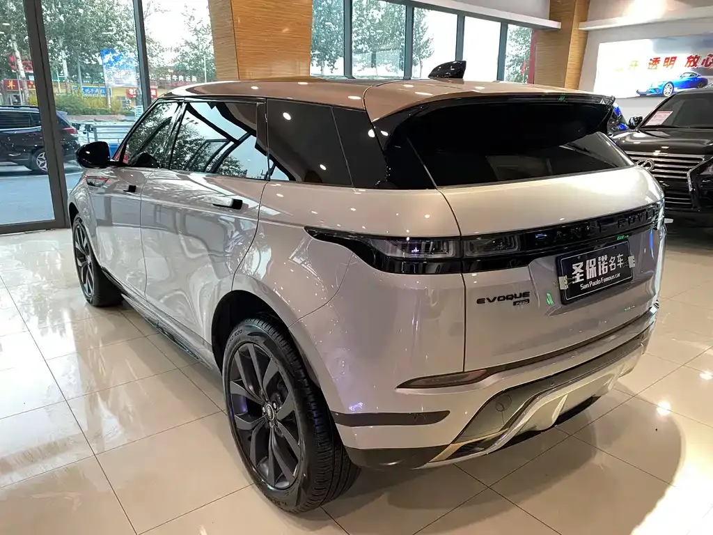 Land Rover Evoque — фото 3
