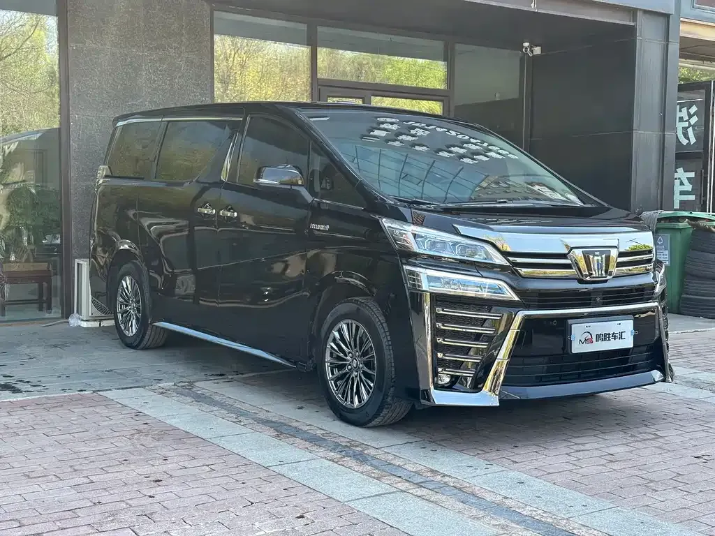 Toyota Vellfire — фото 6