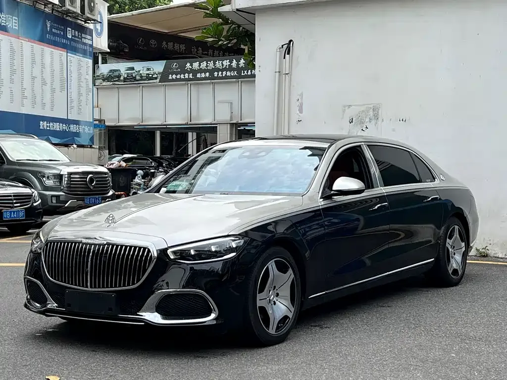 Mercedes-Benz S-Class