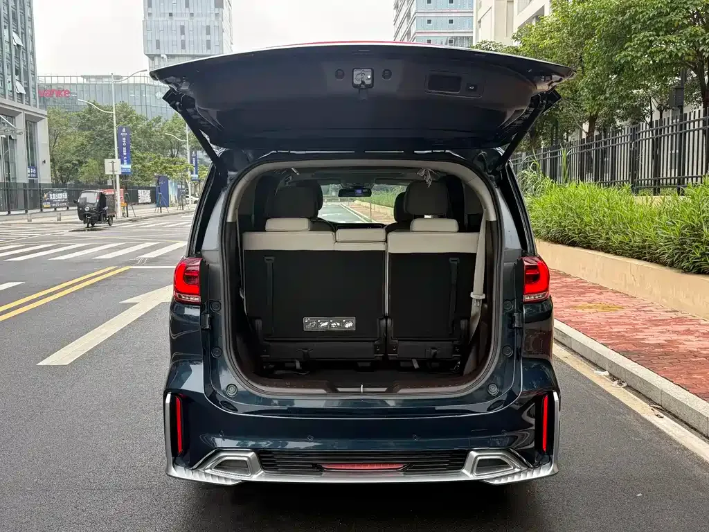 GAC Motor Trumpchi M8 — фото 5