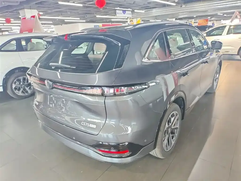 Changan CS75PLUS — фото 7