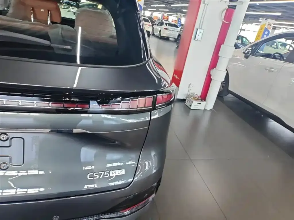 Changan CS75PLUS — фото 10