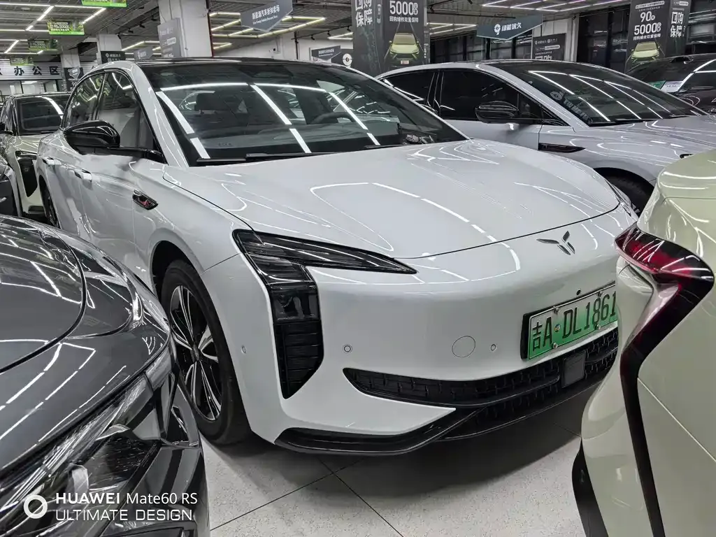 Hongqi EH7 2024 из CN, фото 6