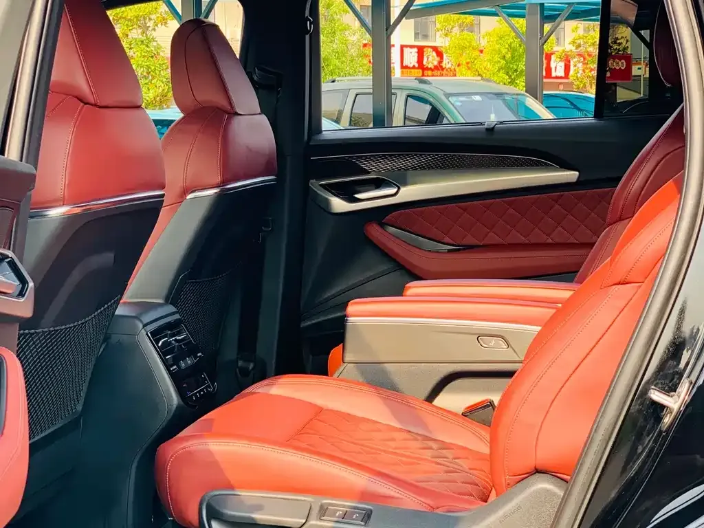 Audi Q6 2023 из CN, фото 8
