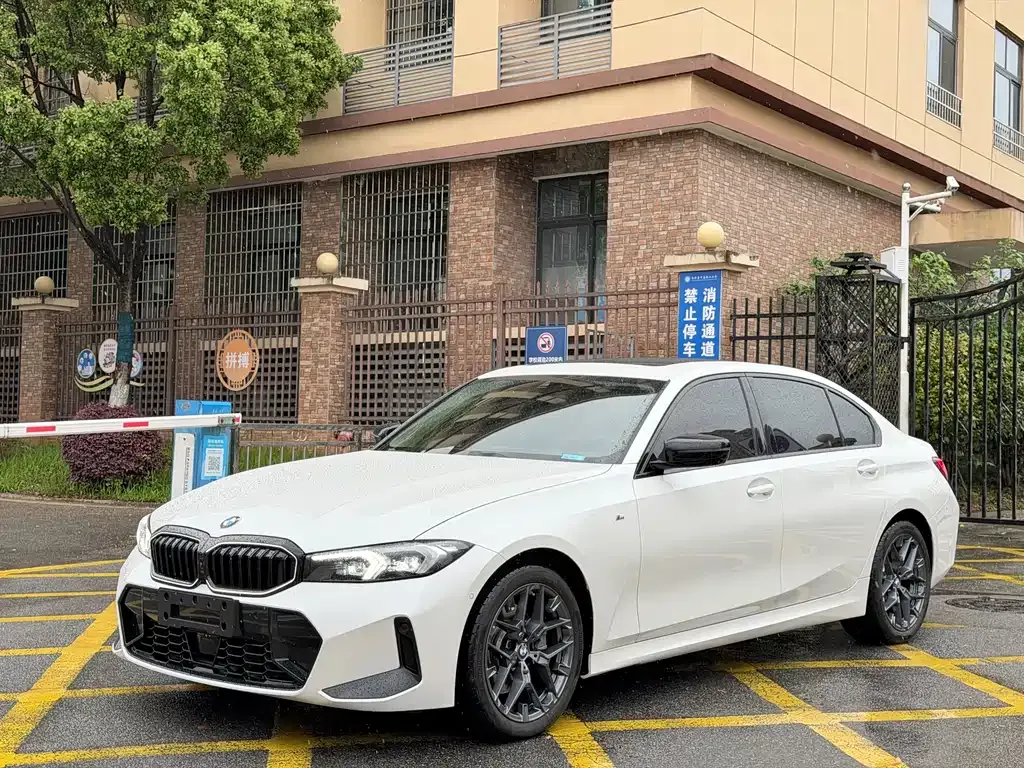 BMW 3 Series — фото 1