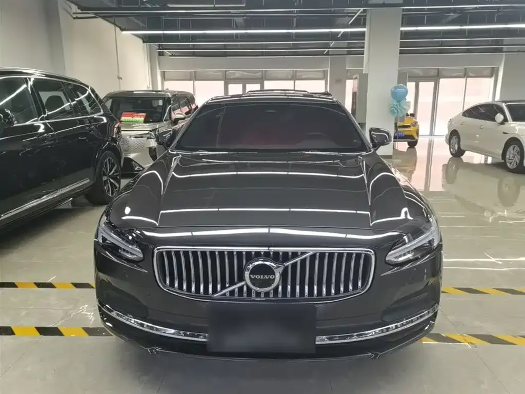 Volvo S90 — фото 8