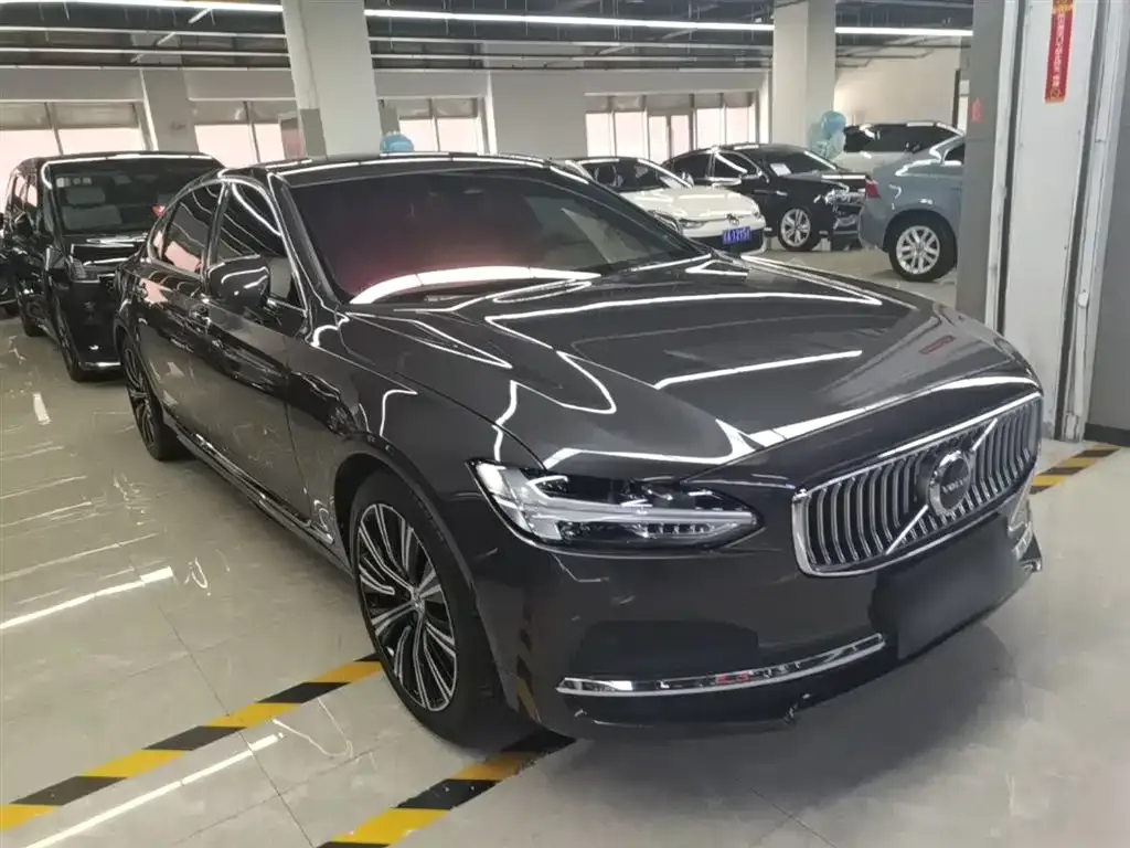 Volvo S90 — фото 10