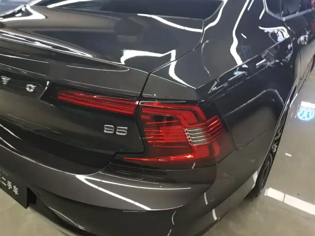 Volvo S90 — фото 3