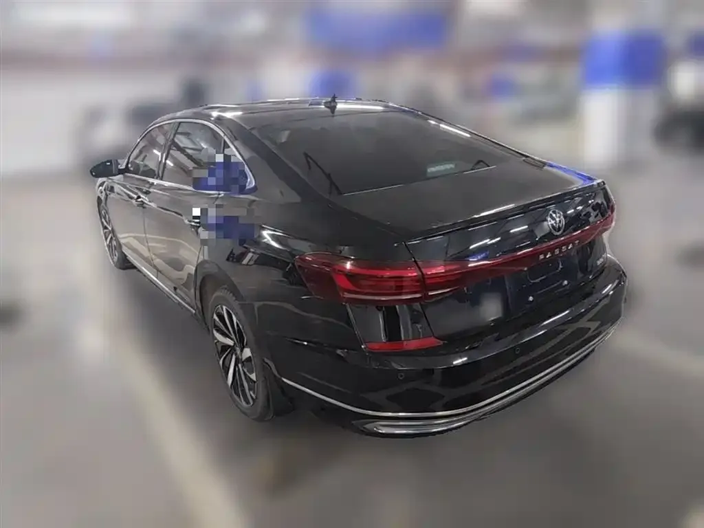 Volkswagen Passat — фото 7