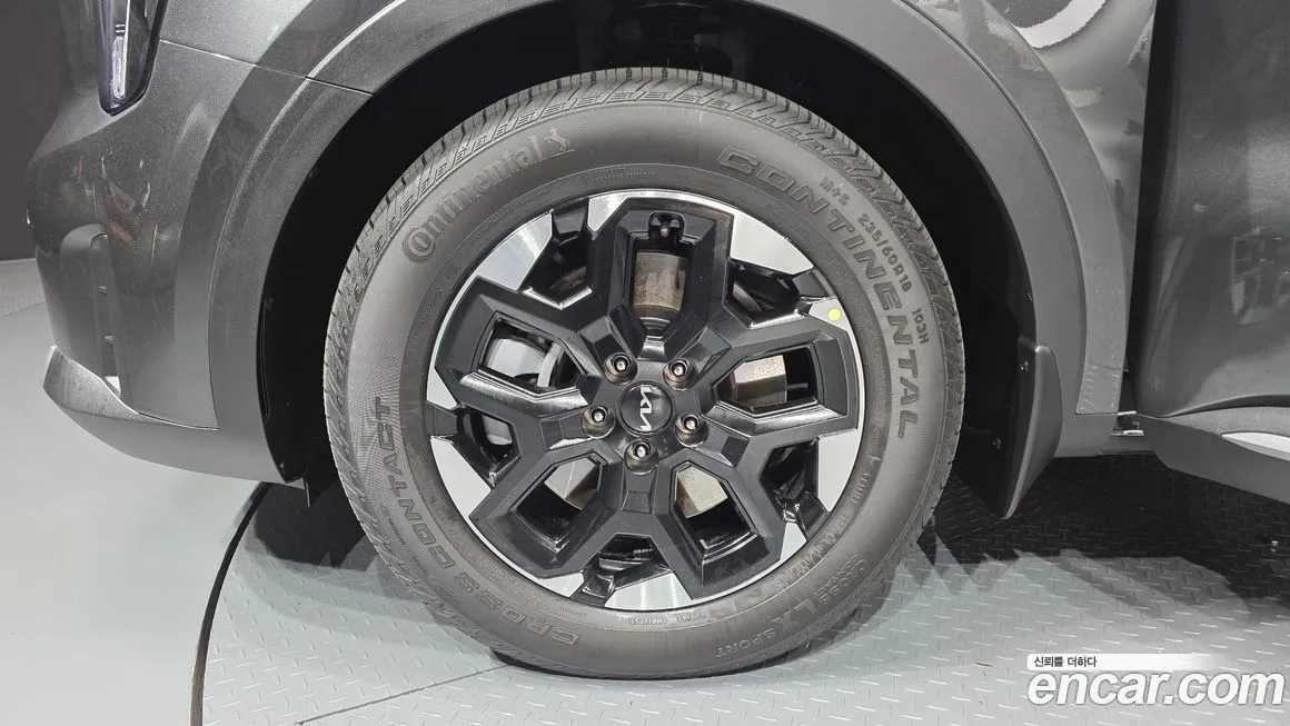 Kia Sorento — фото 8