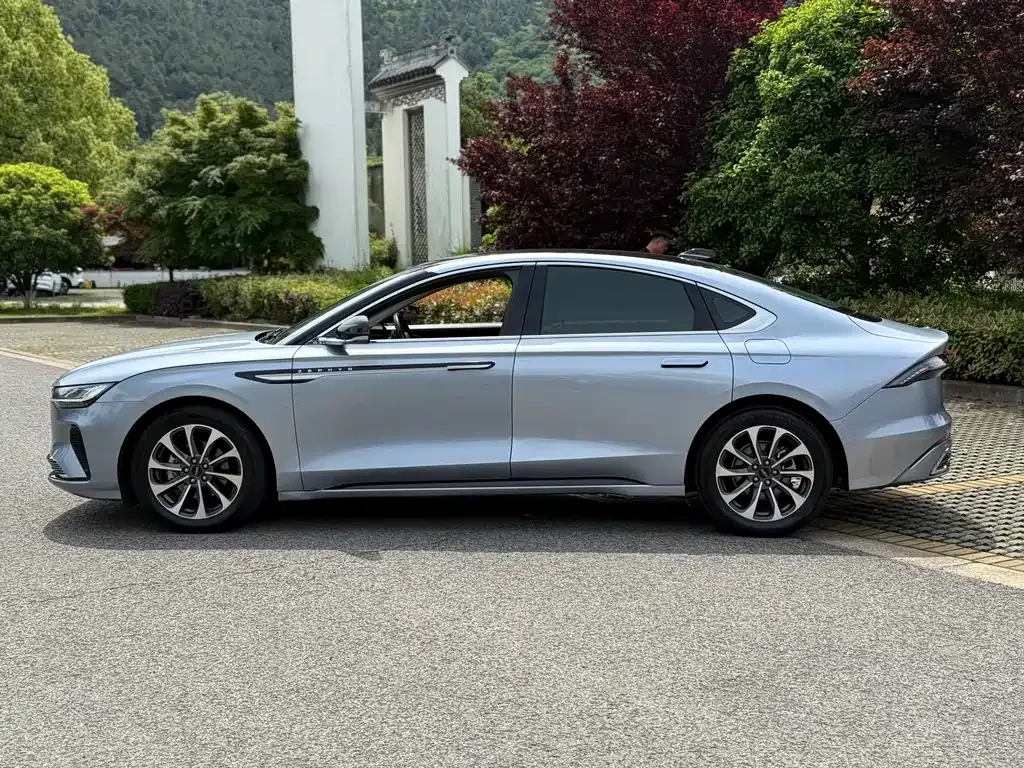 Lincoln Z 2022 из CN, фото 9