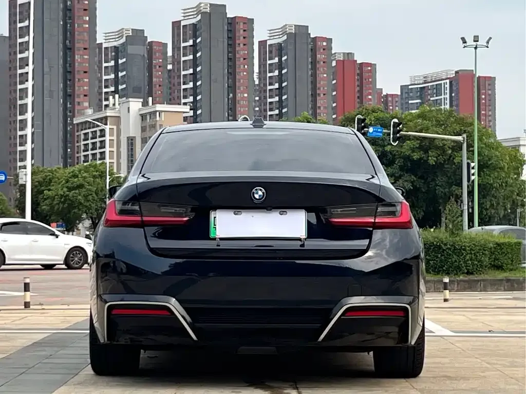 BMW i3 — фото 5