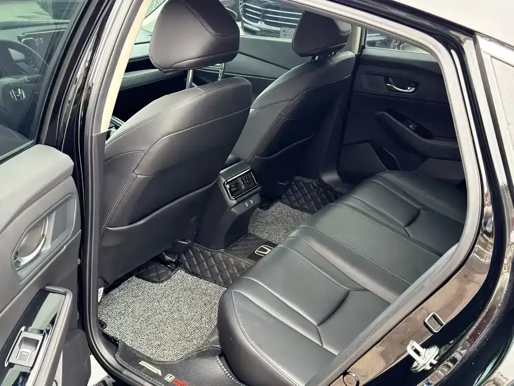 Honda Inspire — фото 2