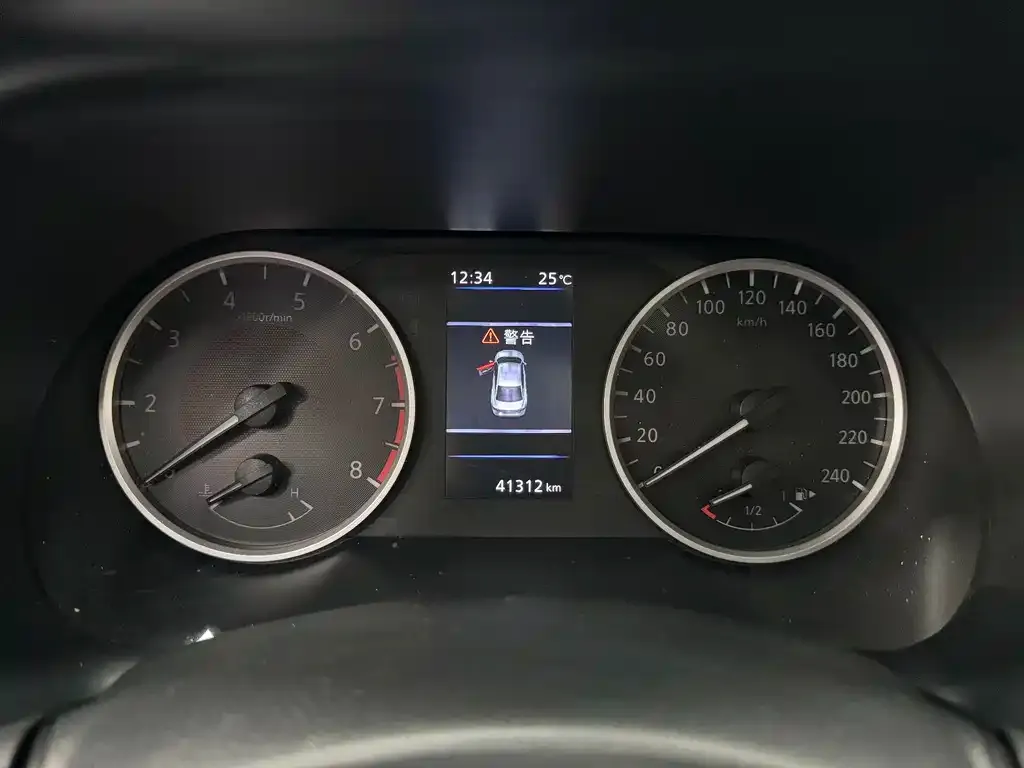 Nissan Sylphy 2022 из CN, фото 8