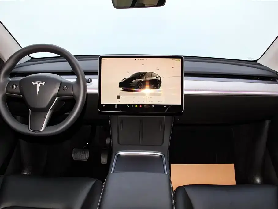 Tesla Model Y — фото 4