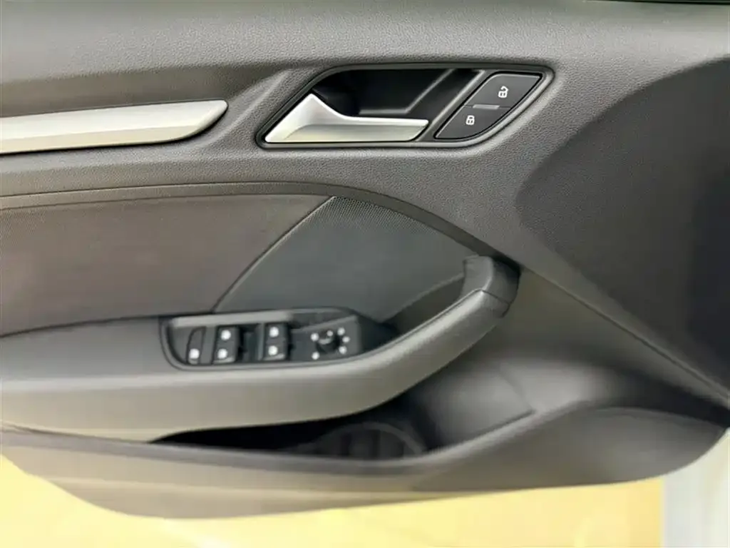 Audi A3 — фото 9