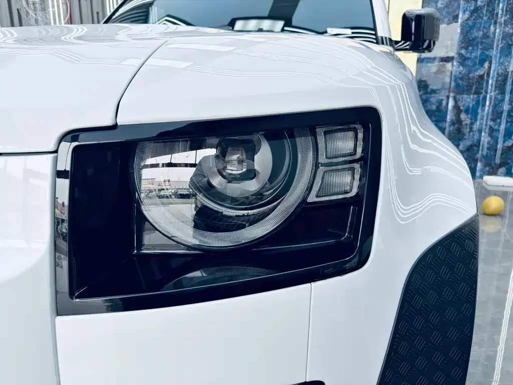 Land Rover Defender — фото 4