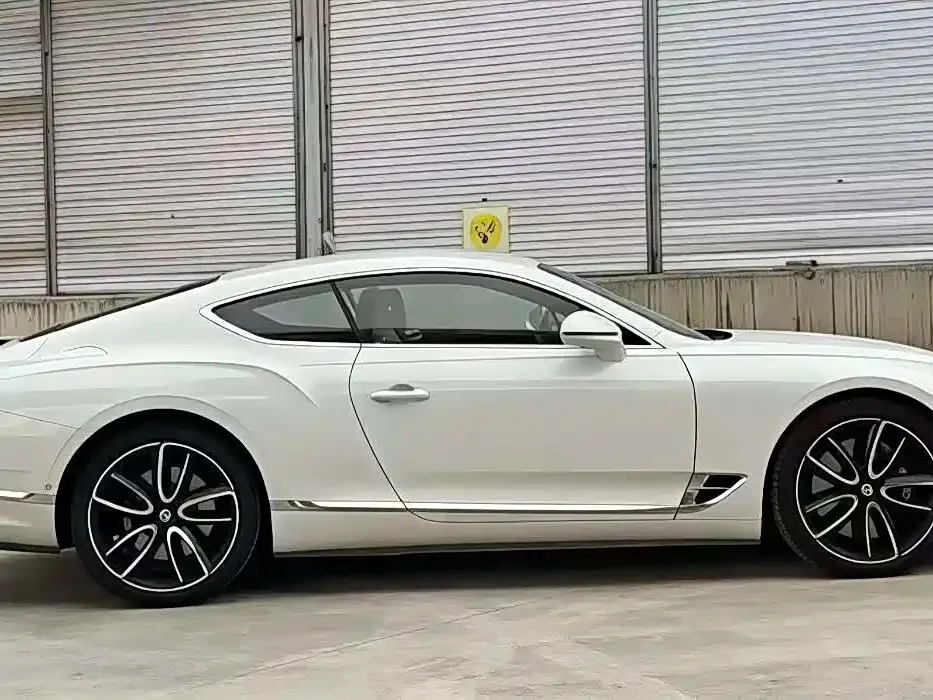 Bentley Continental — фото 5
