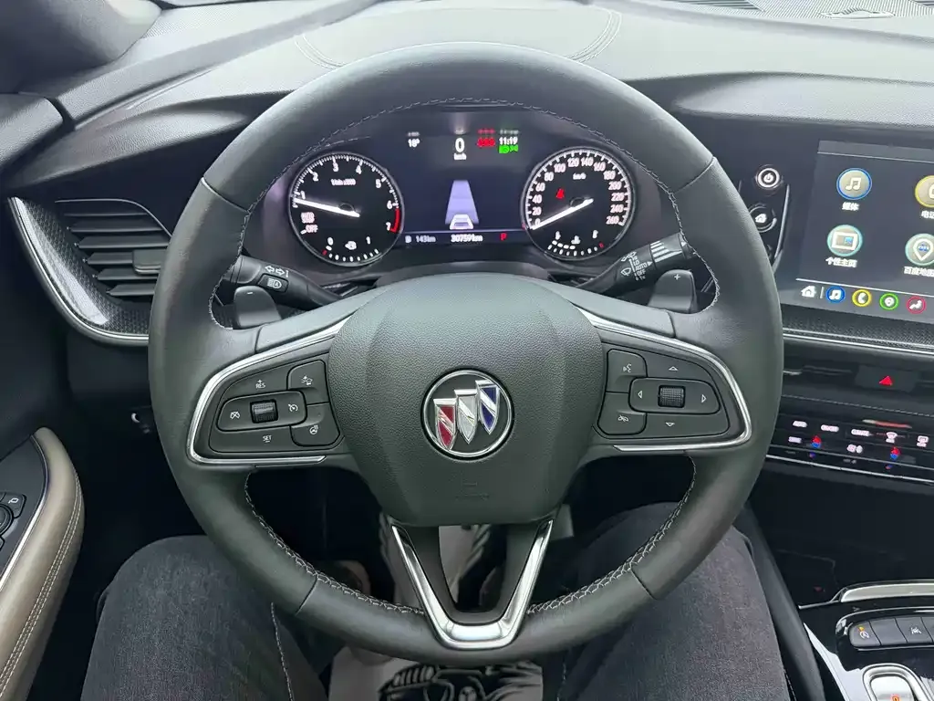 Buick Envision Plus — фото 10