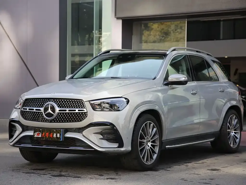 Mercedes-Benz GLE — фото 1