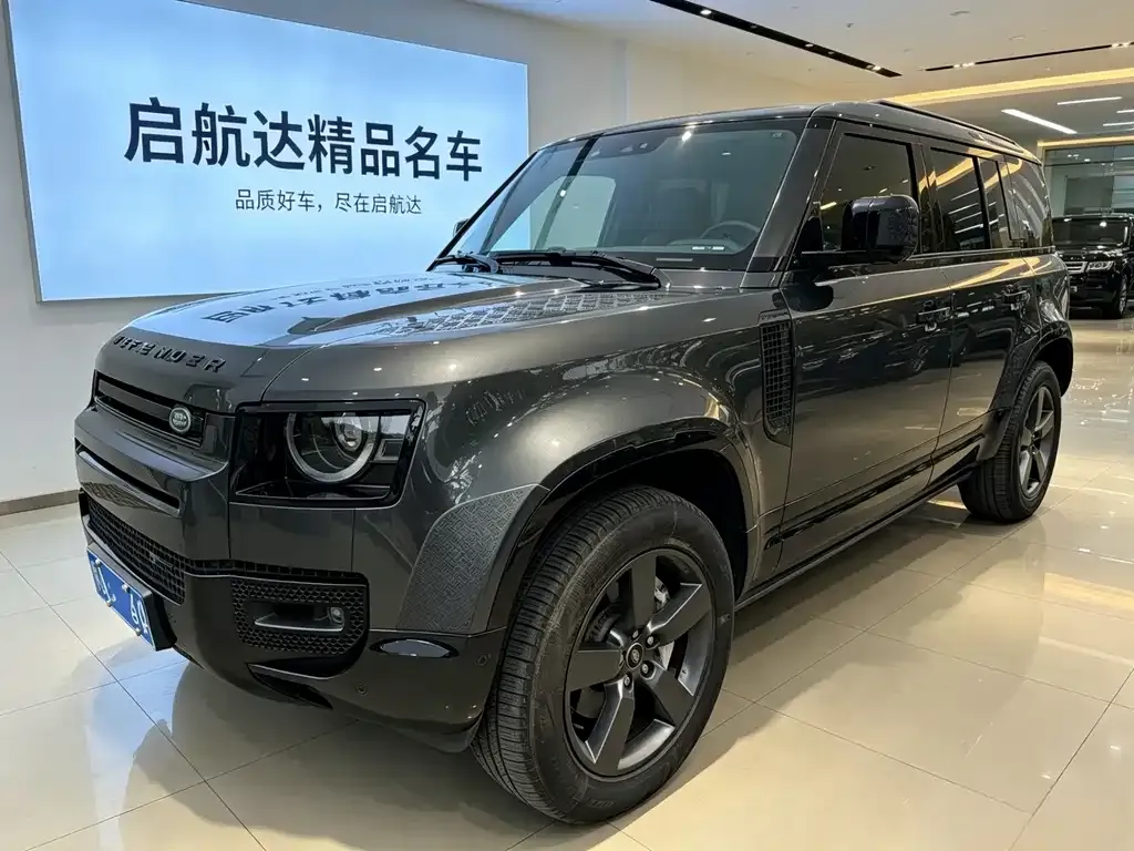 Land Rover Defender — фото 1