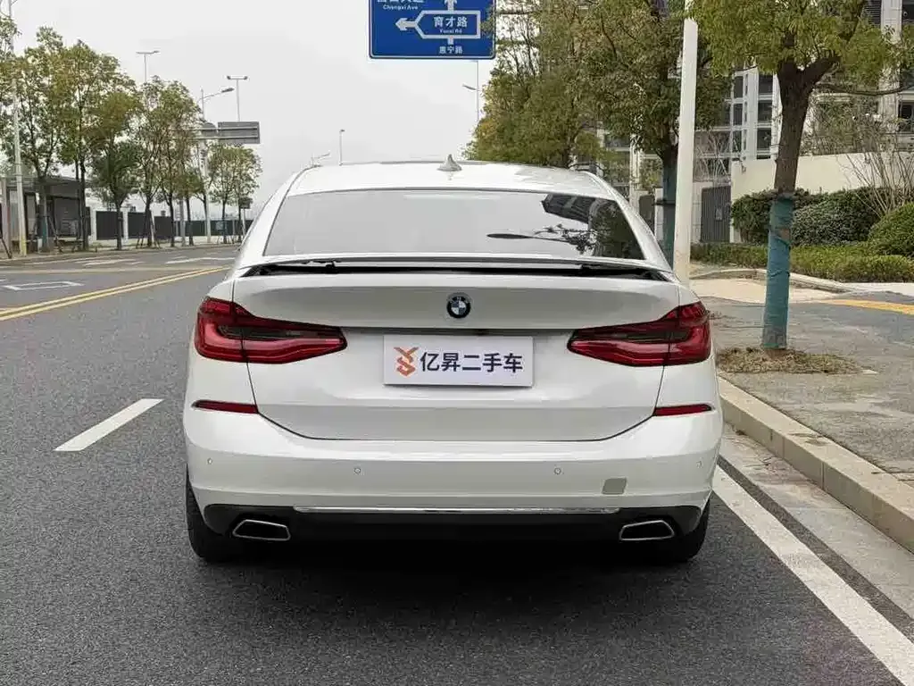 BMW 6 Series GT 2022 из CN, фото 9