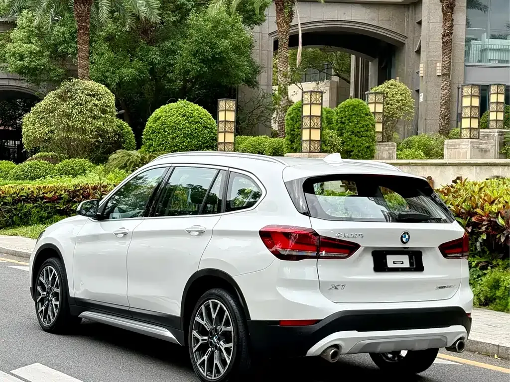 BMW X1 — фото 4