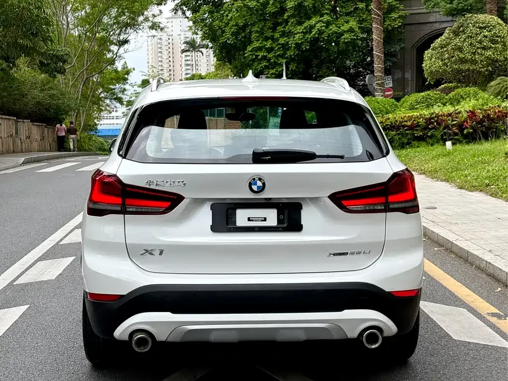 BMW X1 — фото 10