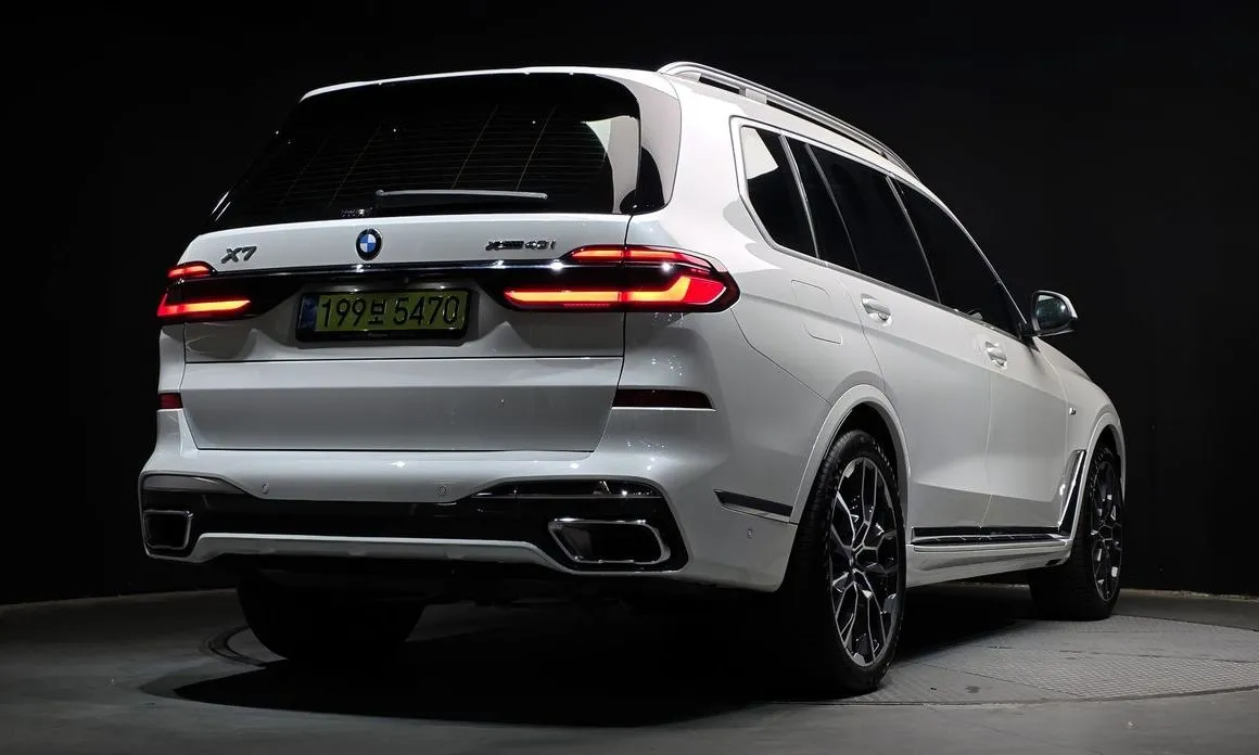 BMW X7 — фото 4