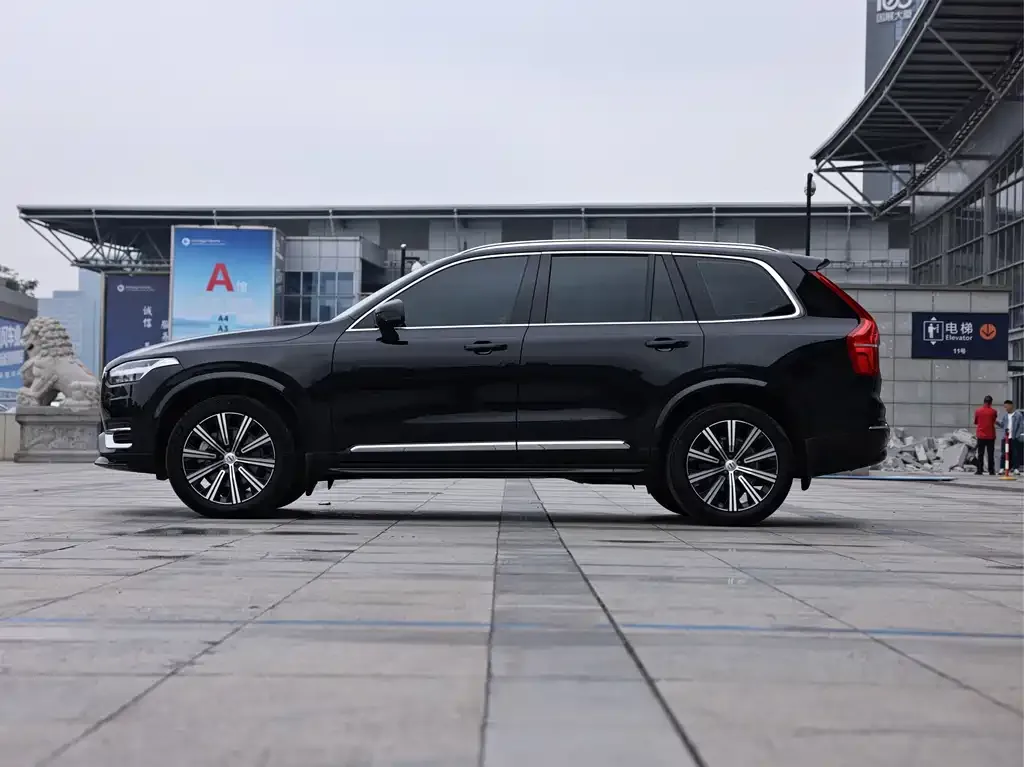 Volvo XC90 — фото 4